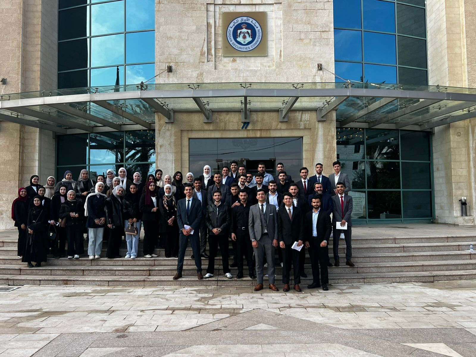 استقبلت مؤسسات سوق رأس المال يوم الثلاثاء الموافق 2025/11/25 وفداً طلابياً من قسم العلوم المالية والمصرفية من جامعة اليرموك وذلك بهدف الاطلاع على آلية عمل مؤسسات سوق رأس المال.